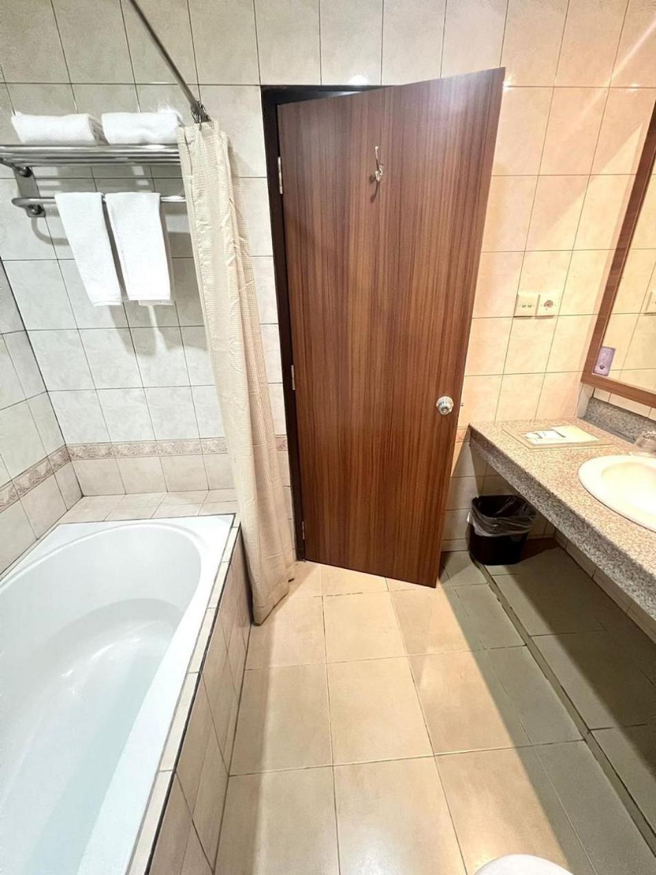 Royal Asia Hotel Palembang Dış mekan fotoğraf